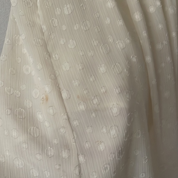 Rain brand size M -flowy light crème blouse with built-in slip tank -worn once - Picture 7 of 7